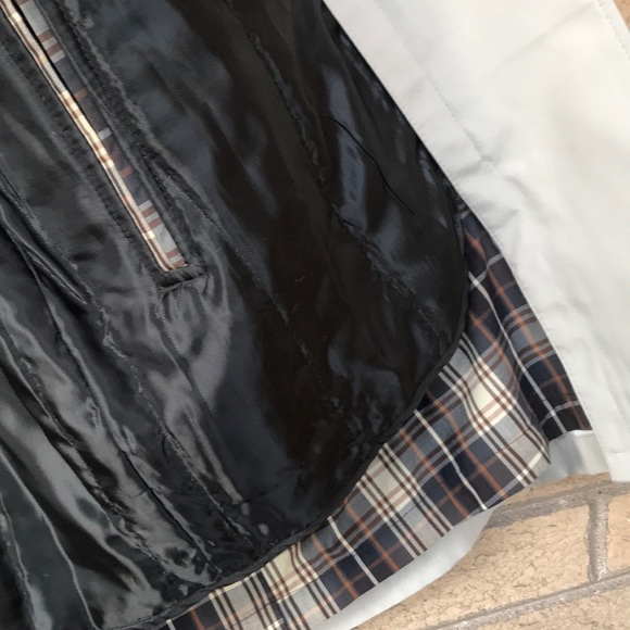 London Fog Trench Coat - Picture 4 of 6